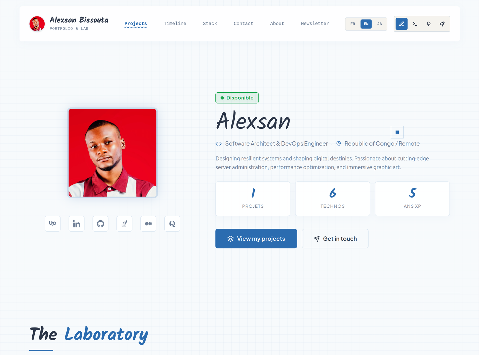 Screenshot 1 de Alexsan Dev Folio - Portfolio & Admin Panel